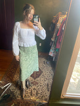 Load image into Gallery viewer, Courtenay Floral Maxi Skirt size Large
