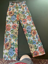 Load image into Gallery viewer, Jaded Jacquard Floral Pants
