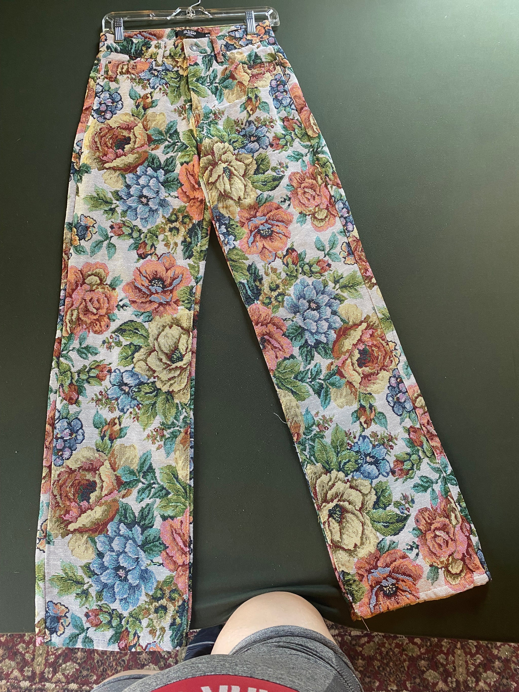Jaded Jacquard Floral Pants – Lace and Grace Co.