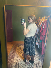 Load image into Gallery viewer, Dress Barn size small Knit Cardigan
