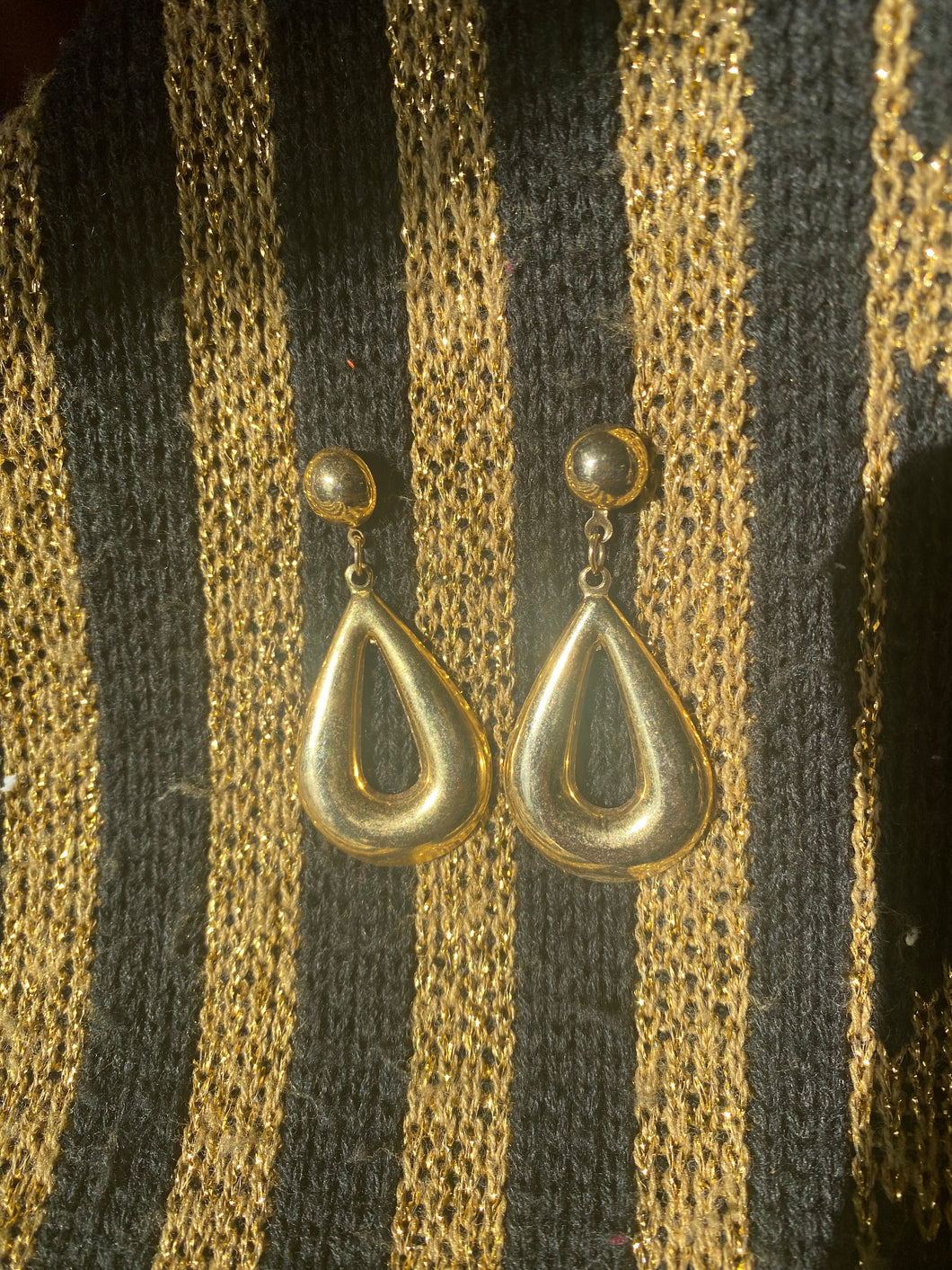 Gold Teardrop Dangle