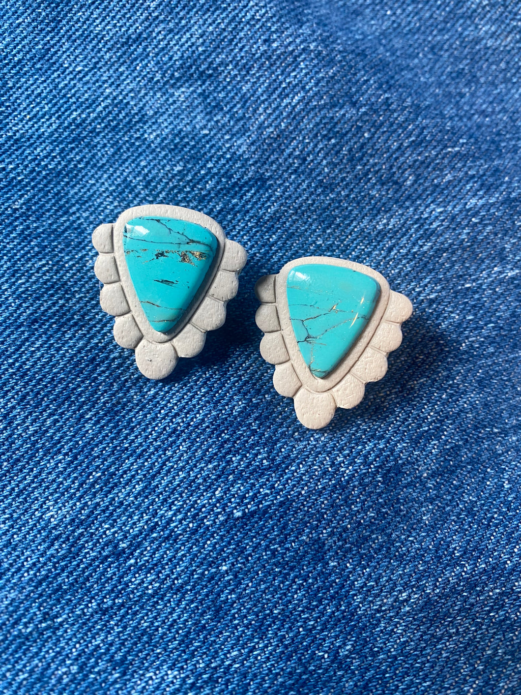 Turquoise and Tan Texan Stud